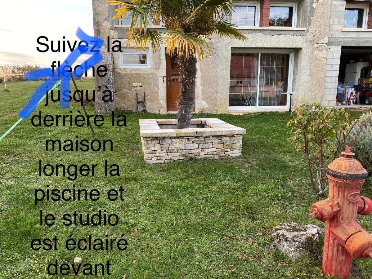Villa Complexe Familial Charmes  Exterior foto